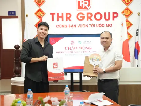 Đại diện THR GROUP và Đại học Sun Moon tại buổi gặp gỡ ở văn phòng THR