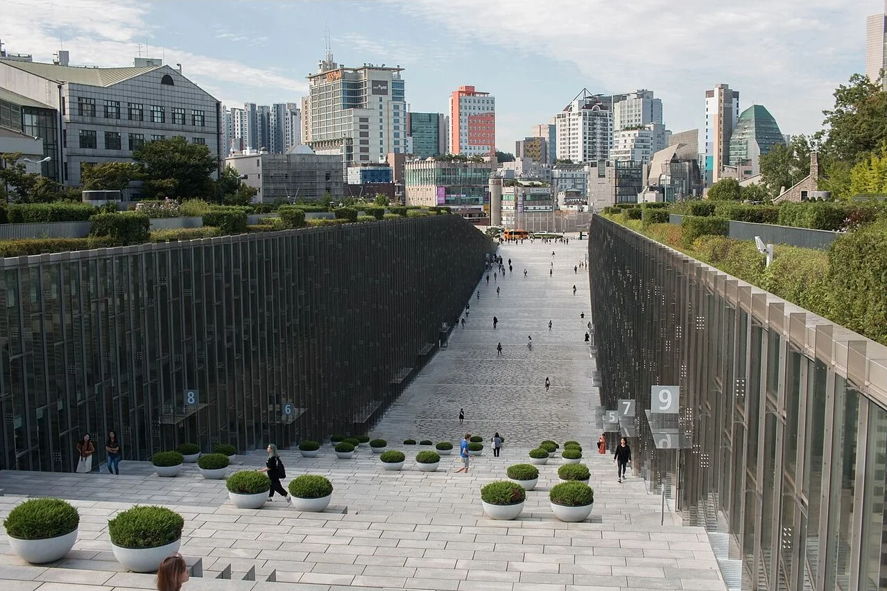 Không gian Ewha Campus Complex trong khuôn viên Đại học nữ Ewha