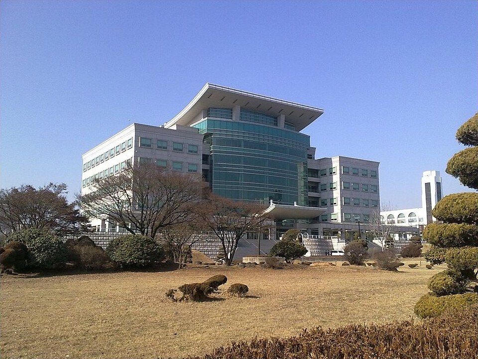 Thư viện Jeongseok Academic Information Center tại Đại học Inha
