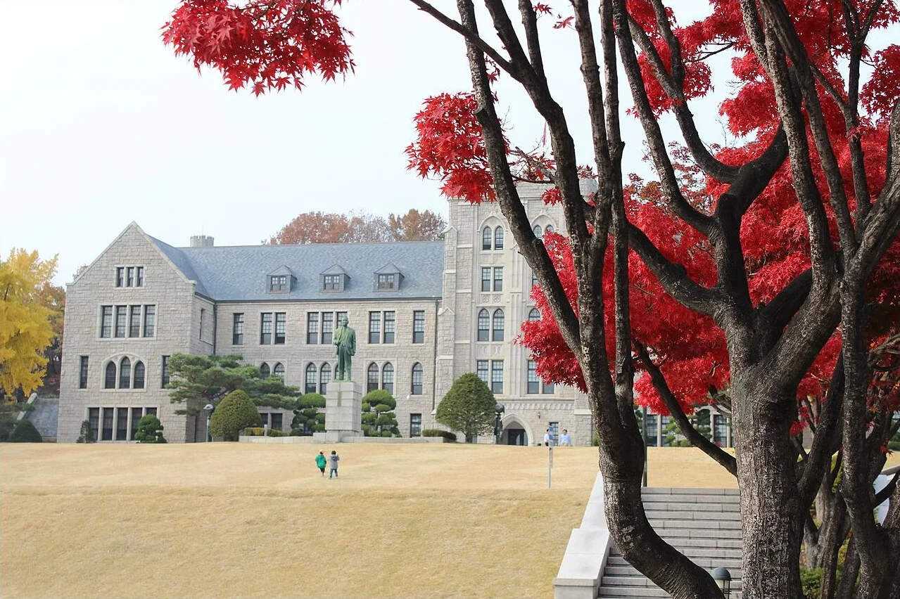 Không gian khuôn viên Anam của Korea University tại Seoul